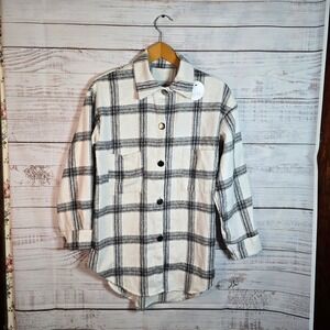 NWT Plaid Shacket Jacket White Black Button Front Overshirt Small
